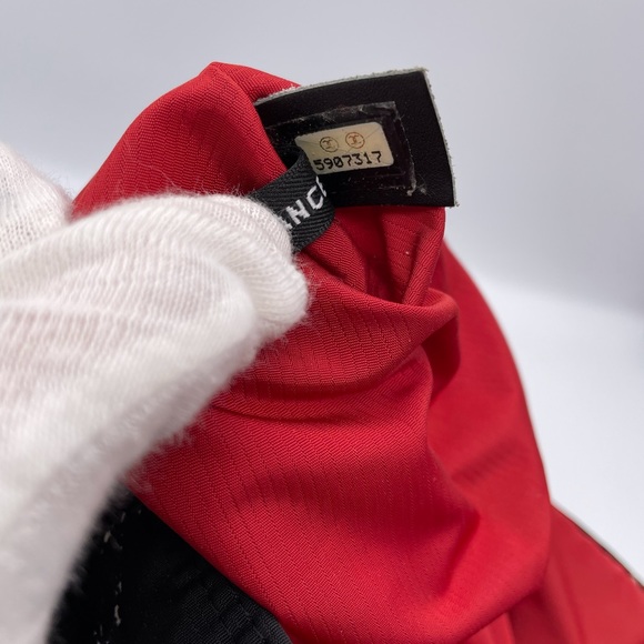 Chanel - Picture 8 of 13